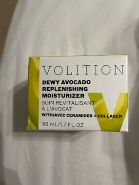 Volition Dewy Avocado Replenishing Moisturizer — Green